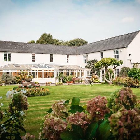 Little Manor Bed and Breakfast Cheltenham Exteriör bild