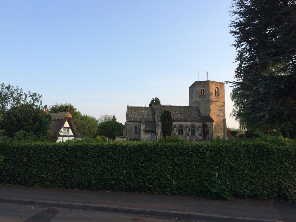 Little Manor Bed and Breakfast Cheltenham Exteriör bild