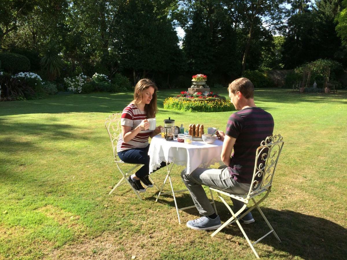Little Manor Bed and Breakfast Cheltenham Exteriör bild